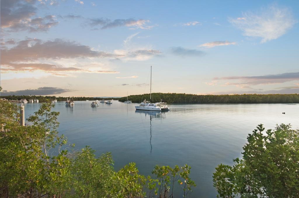 Hinchinbrook Marine Cove Resort Lucinda エクステリア 写真