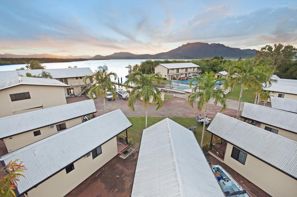 Hinchinbrook Marine Cove Resort Lucinda エクステリア 写真