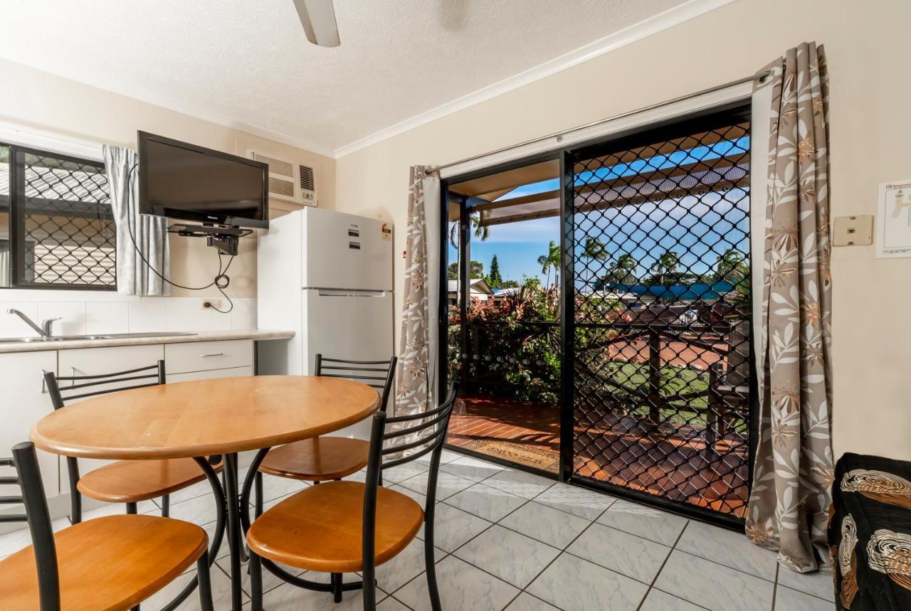 Hinchinbrook Marine Cove Resort Lucinda エクステリア 写真