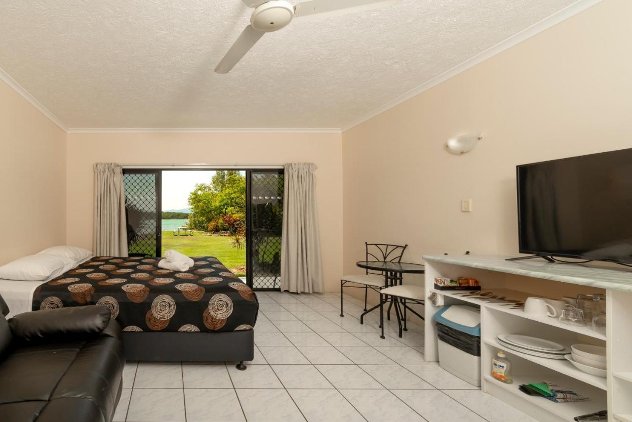 Hinchinbrook Marine Cove Resort Lucinda エクステリア 写真