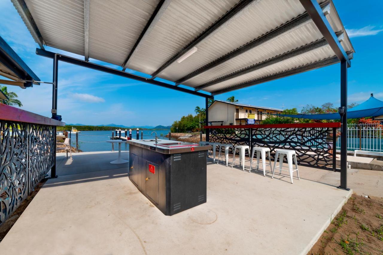 Hinchinbrook Marine Cove Resort Lucinda エクステリア 写真